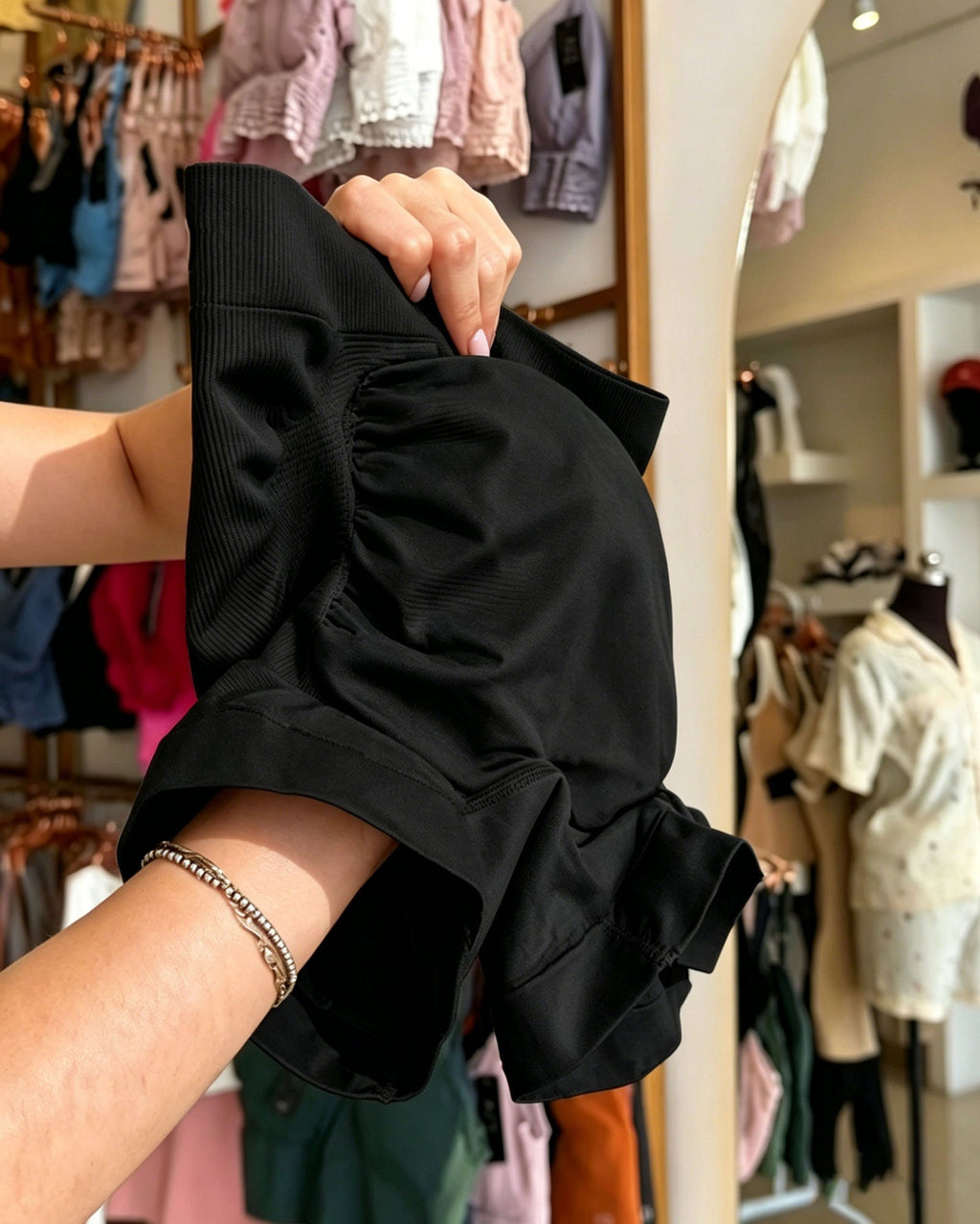 Ribbed And Pleated Hip-Lifting Shaping Shorts