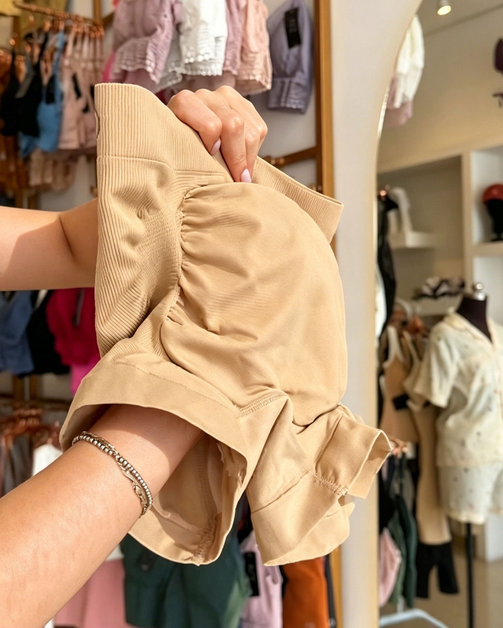 Ribbed And Pleated Hip-Lifting Shaping Shorts